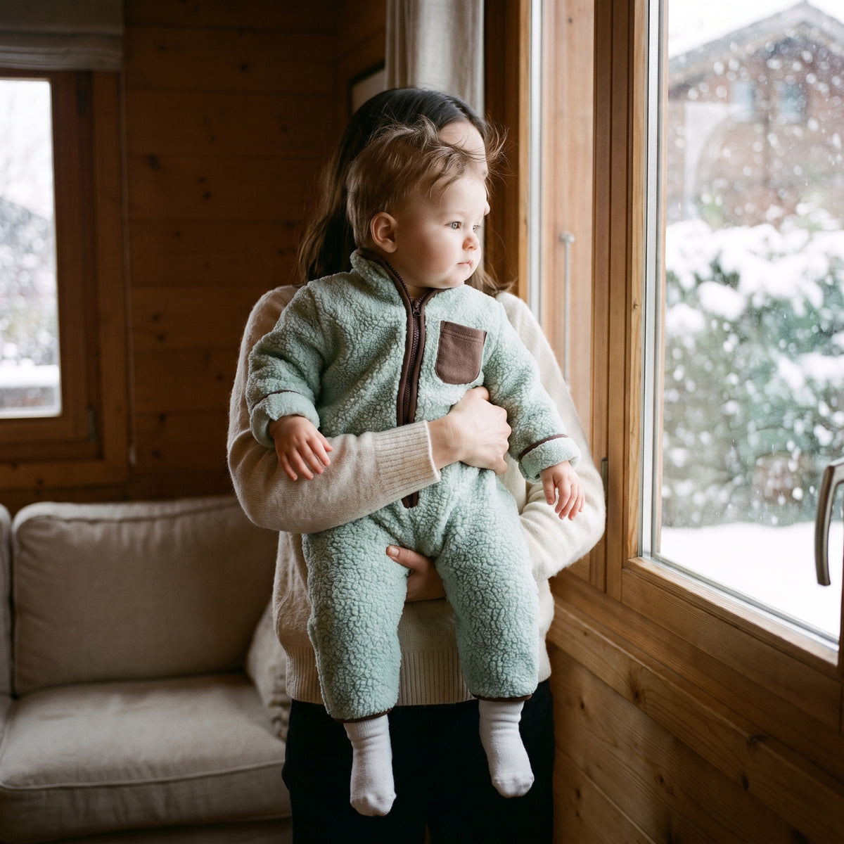 Bébé en combinaison polaire vert d&