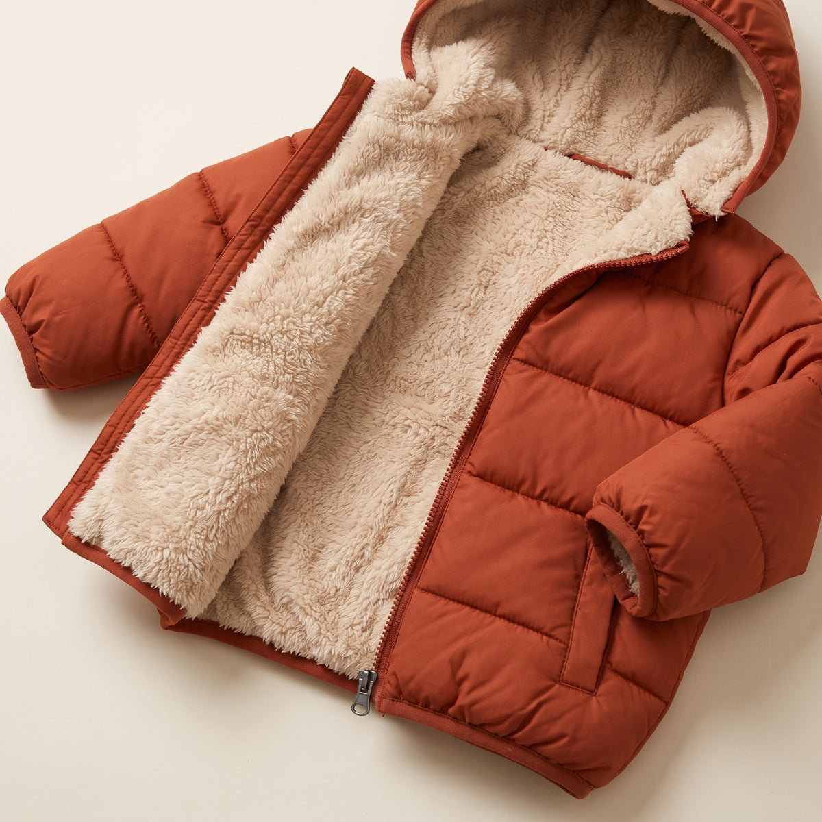 Doudoune Bébé et Enfant à Capuche Doublée Effet Agneau – 18 mois-6 ans