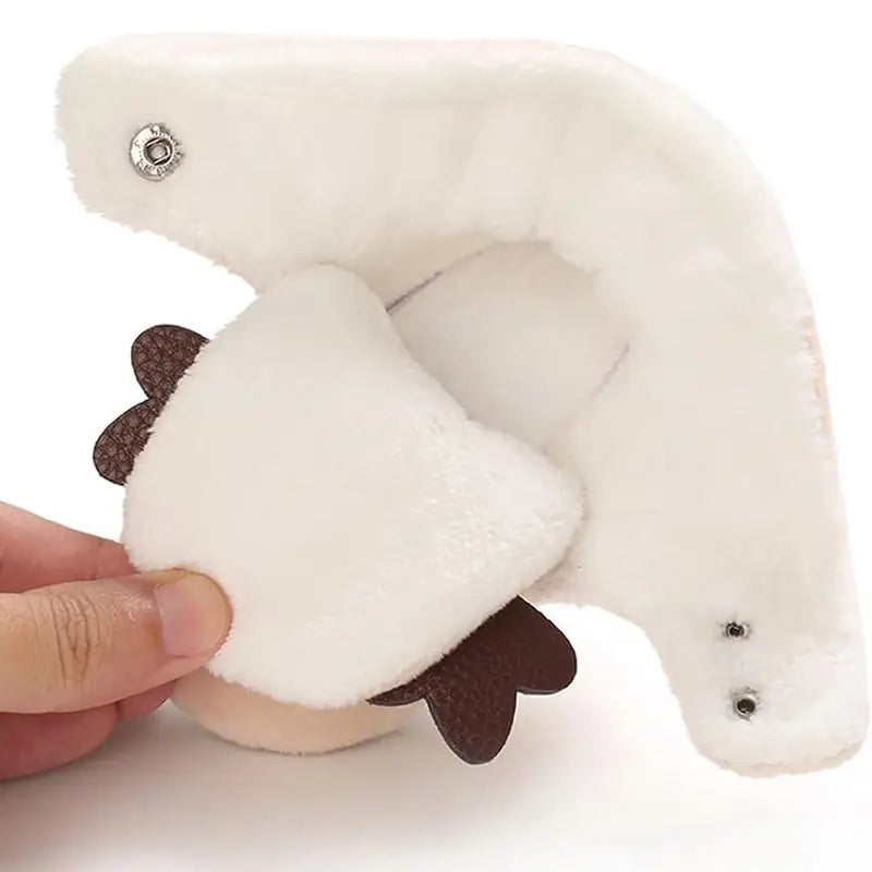 Doublure peluche toute douce des chaussons bébé de Noël fourrés